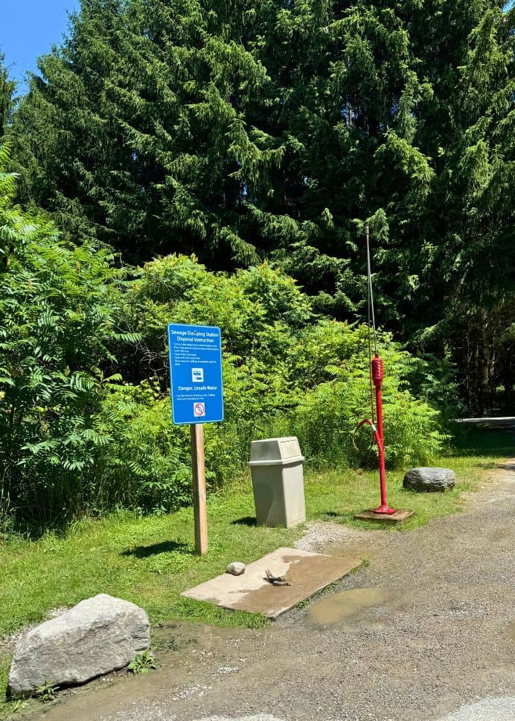 Bass Lake Provincial Park - Dump station