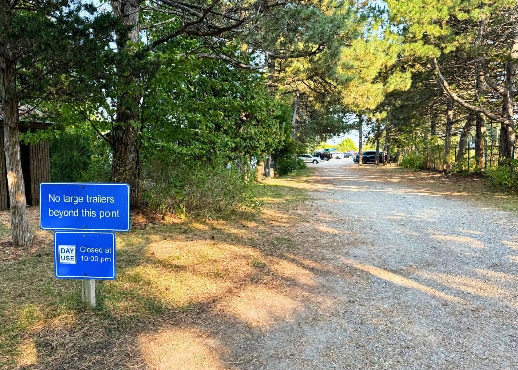 Craigleith Provincial Park - Sign in park at Day use area