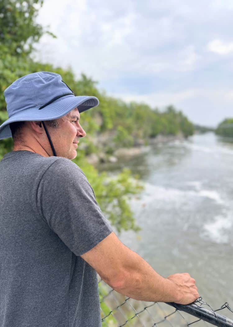 Ferris Provincial Park - Hubby at scenic viewpoint