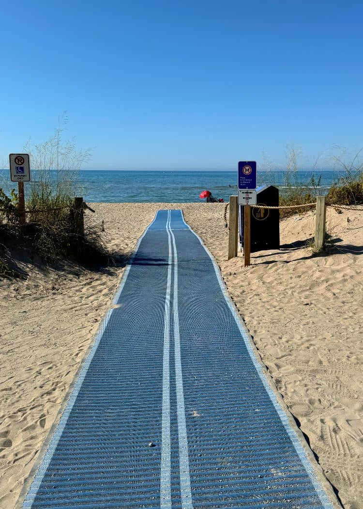 Point Farms Provincial Park - Accessibility Beach Mat