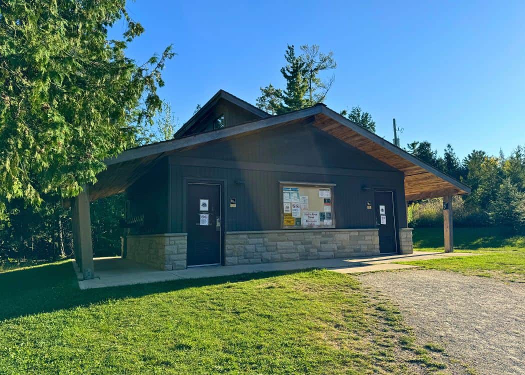 Bruce Peninsula National Park - Comfort Station for Yurts