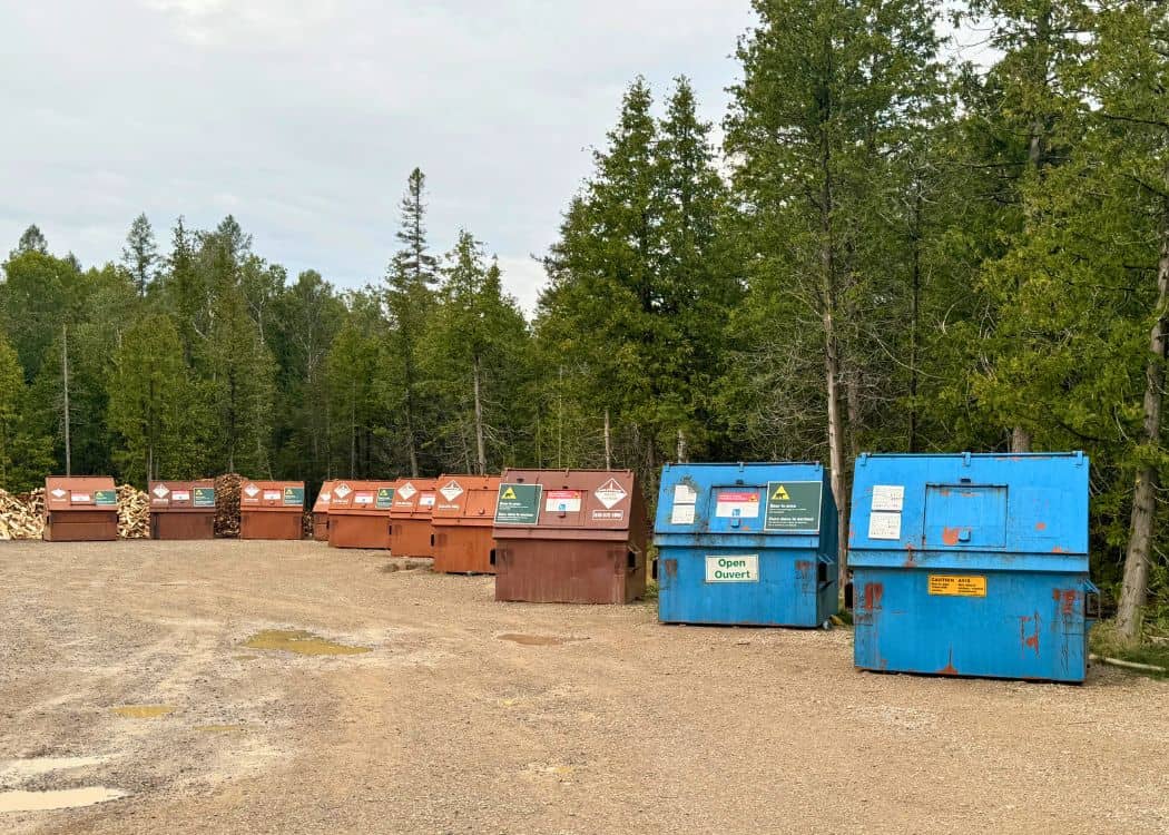 Bruce Peninsula National Park - Garbage and recycling in the sanitation area