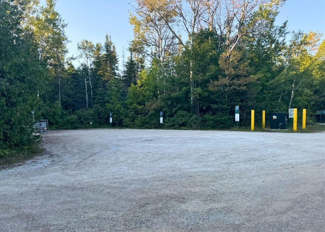 Bruce Peninsula National Park - Overflow Parking at the Birches Campground area