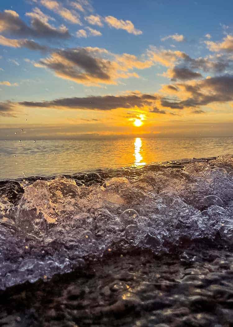 Point-Pelee-National-Park-Sunset-at-beach