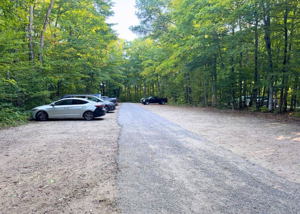 Awenda Provincial Park - Kettles Lake Parking Lot