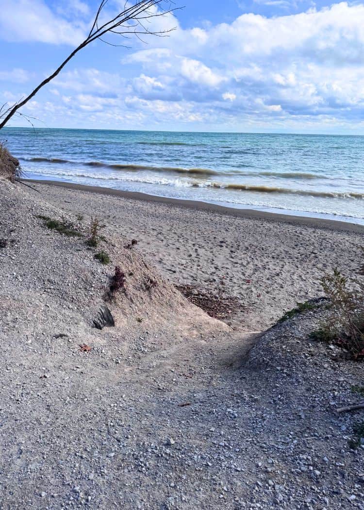 Wheatley Provincial Park - Path down to beach