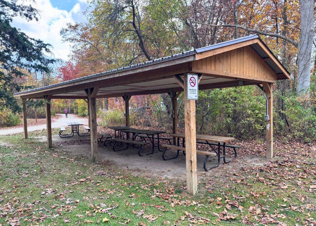 Wheatley Provincial Park - Picnic pavilion