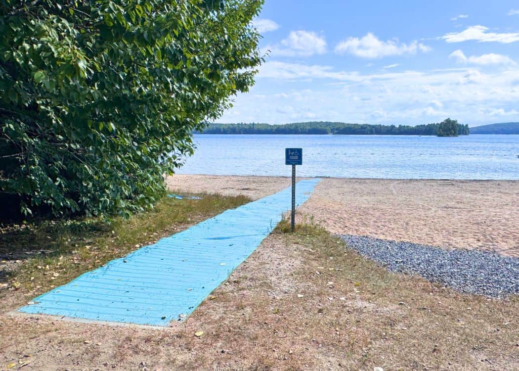 Mikisew Provincial Park - Accessibility mat at Middle Beach
