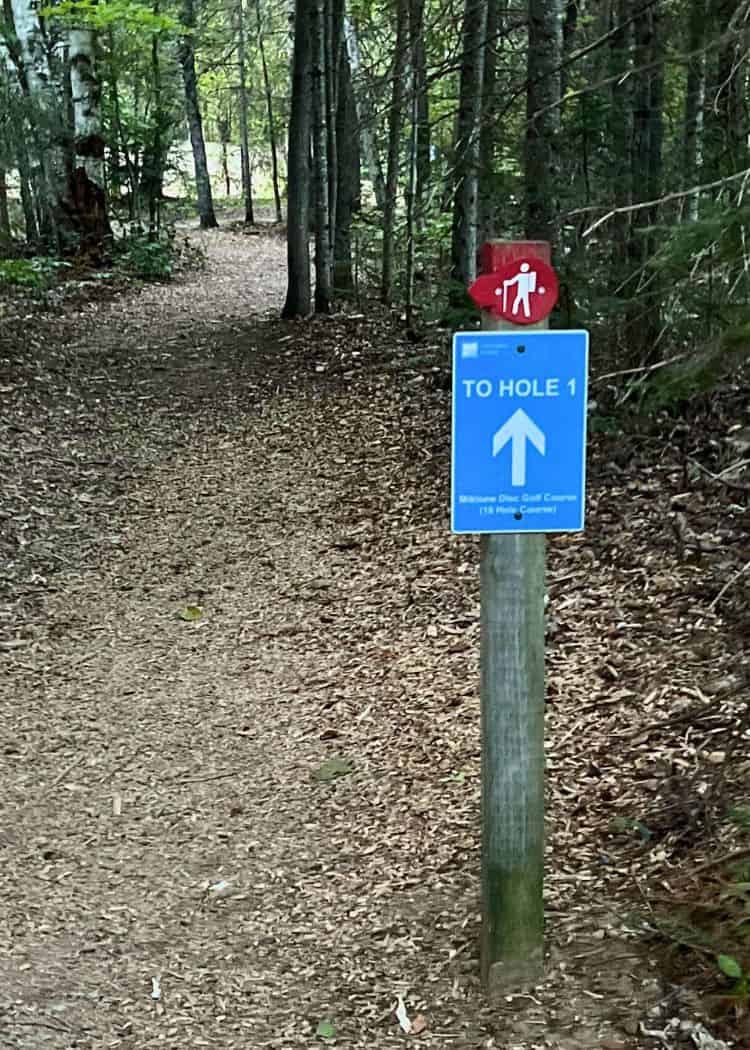 Mikisew Provincial Park - Disc Golf sign