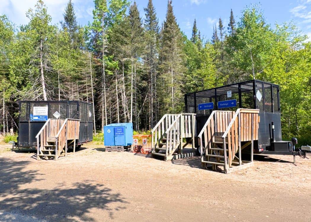 Mikisew Provincial Park - Garbage and recycling area