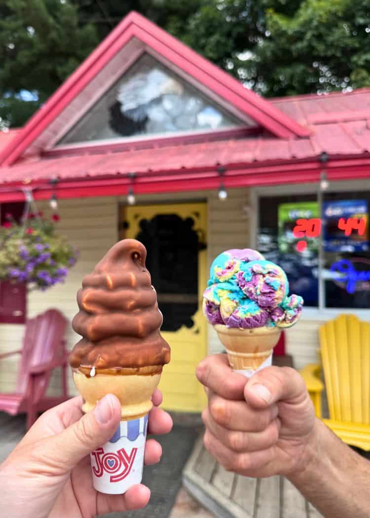 Mikisew Provincial Park - Ice Cream from the Eagle Lake Narrows Country Store