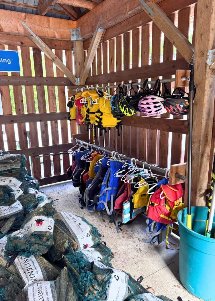 Mikisew Provincial Park - Life jacket and helmet rentals at gatehouse