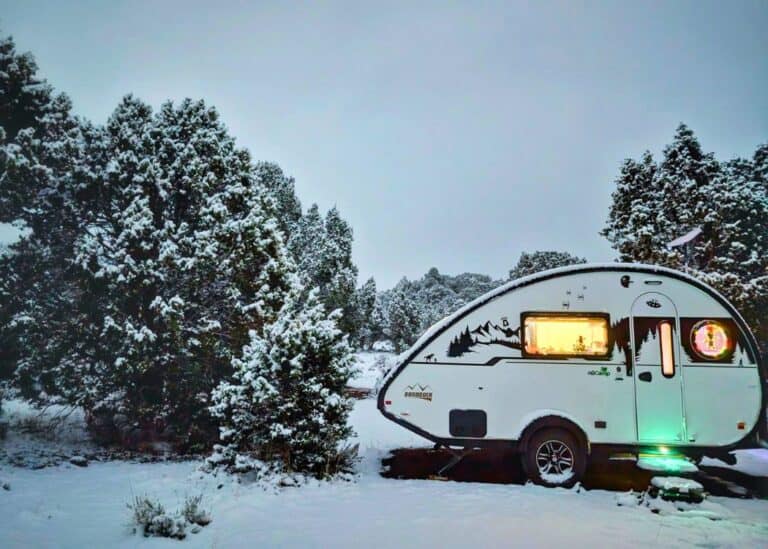 Winter Camping in a Teardrop - TAB 400 in the snow