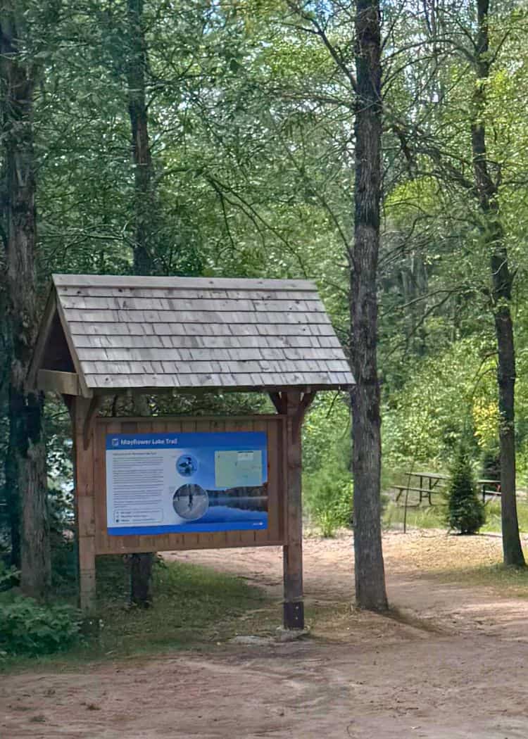 Arrowhead Provincial Park - Mayflower Lake Trailhead
