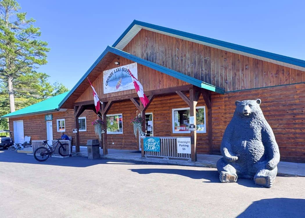 Grundy Lake Provincial Park - Grundy Lake Supply Post