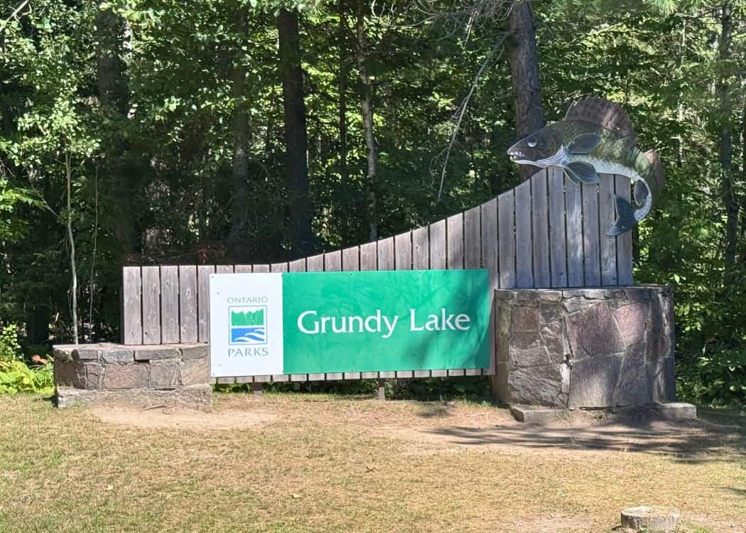 Grundy Lake Provincial Park - Park Sign