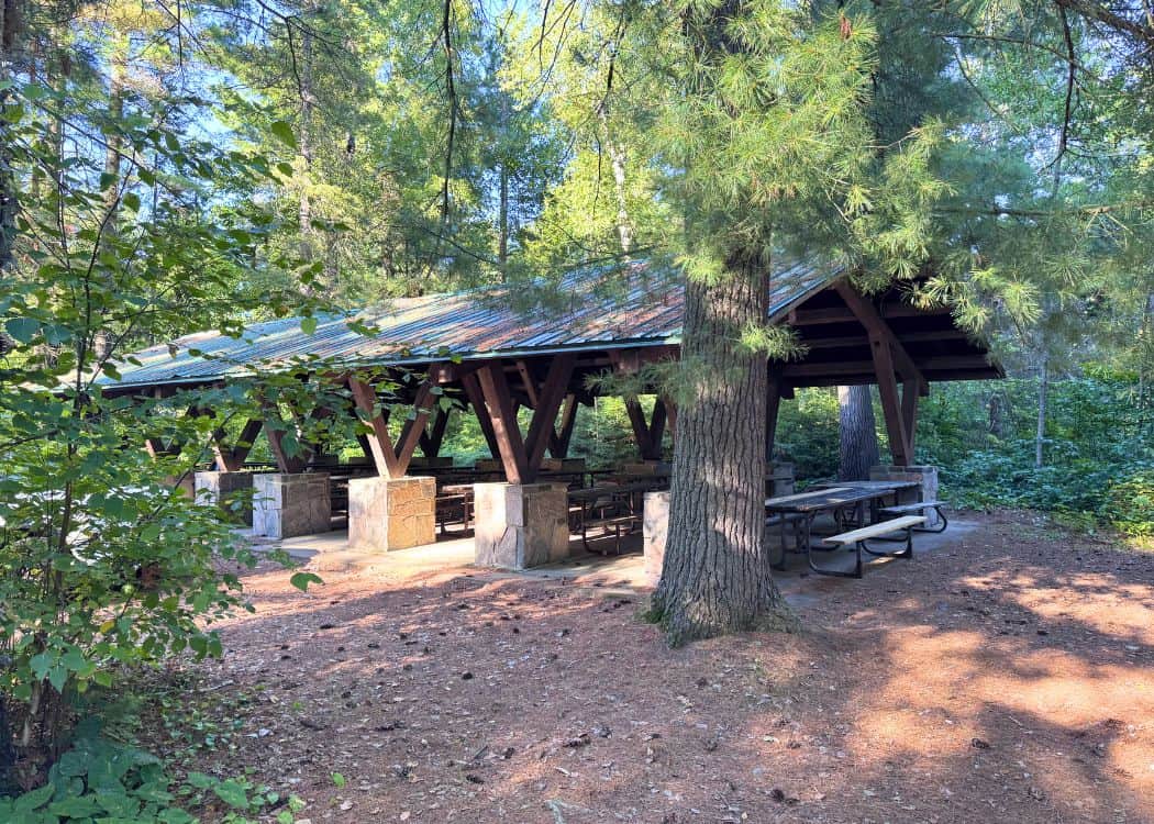 Grundy Lake Provincial Park - Picnic Shelter