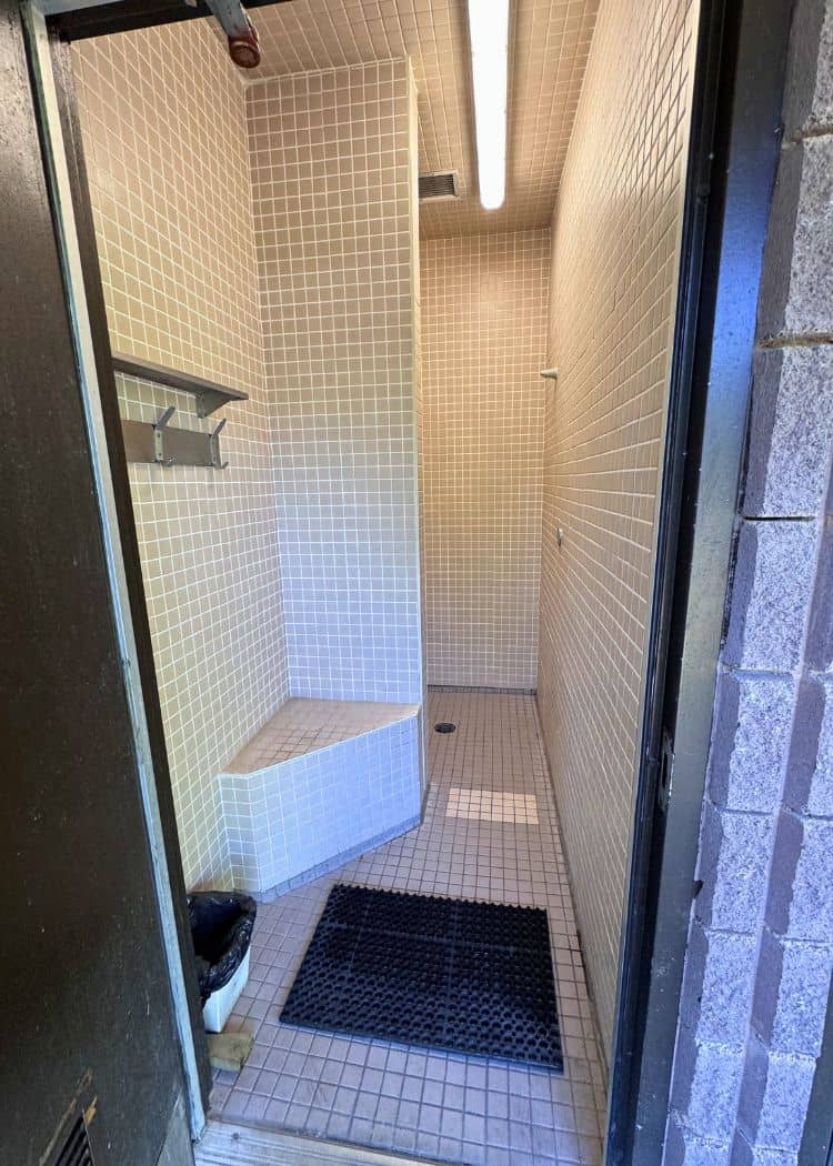 Grundy Lake Provincial Park - Showers