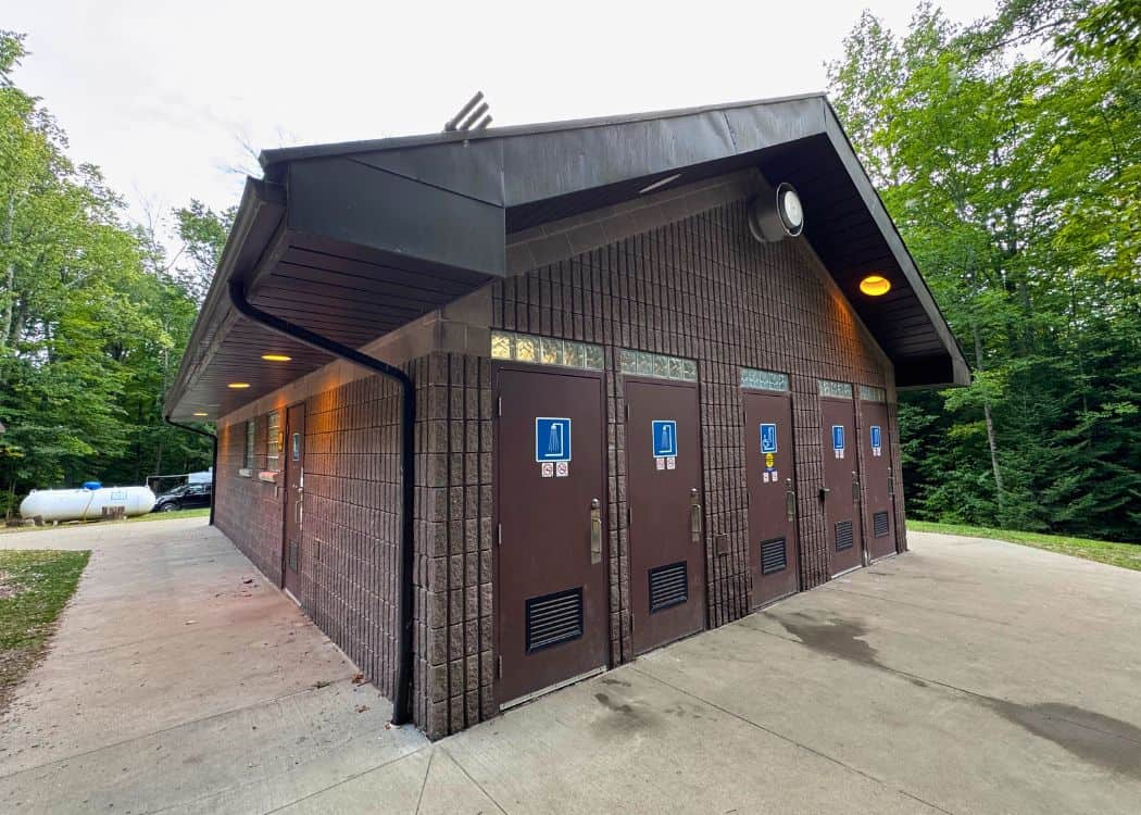 Restoule Provincial Park - Comfort Station