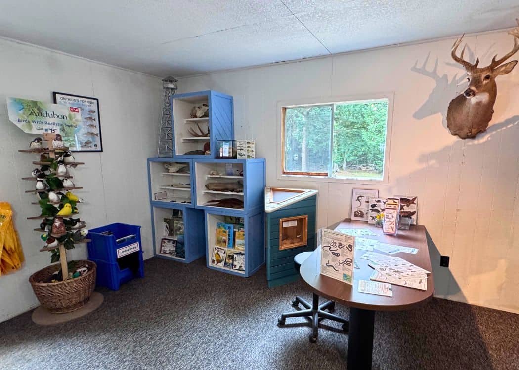 Restoule Provincial Park - Inside Rental and Discovery Centre