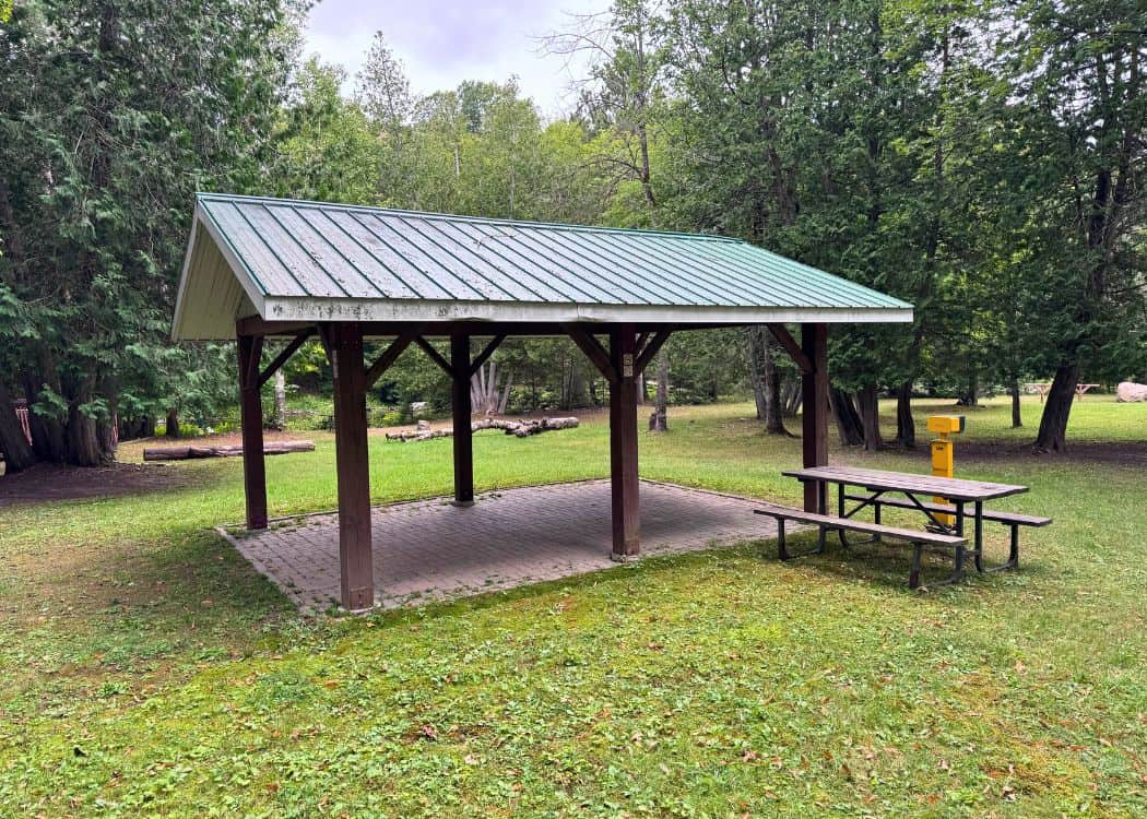 Restoule Provincial Park - Picnic Shelter