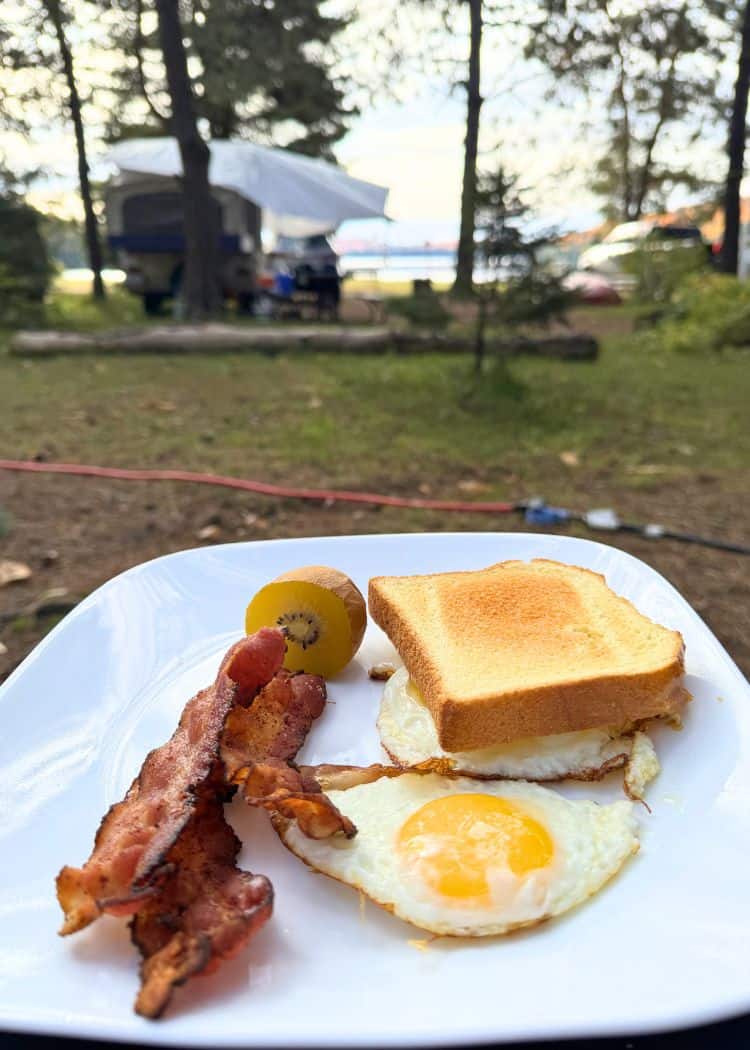 What We Eat While Camping - Bacon and eggs
